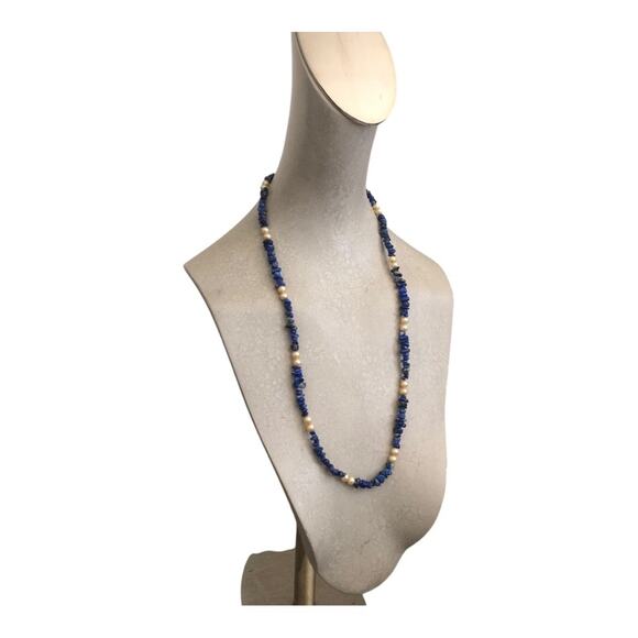 Retro 80's Beaded Blue Faux Pearl Beads Timeless Classic Lightweight Necklace - Picture 3 of 8
